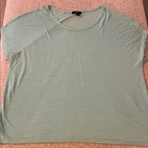 Gap tee